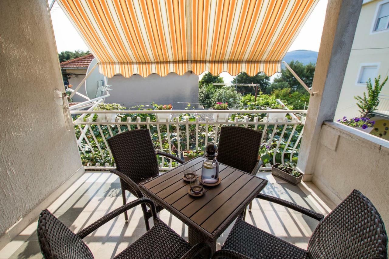 Apartment Cherie Trogir Exterior foto